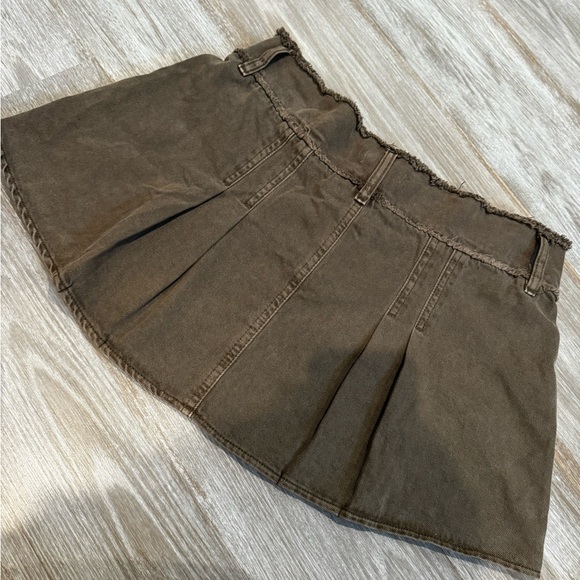 Garage Mini Skirt - Picture 4 of 5